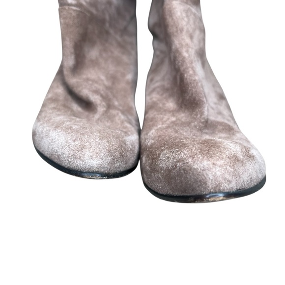 Bullocks Wilshire Suede Boots - Picture 7 of 9